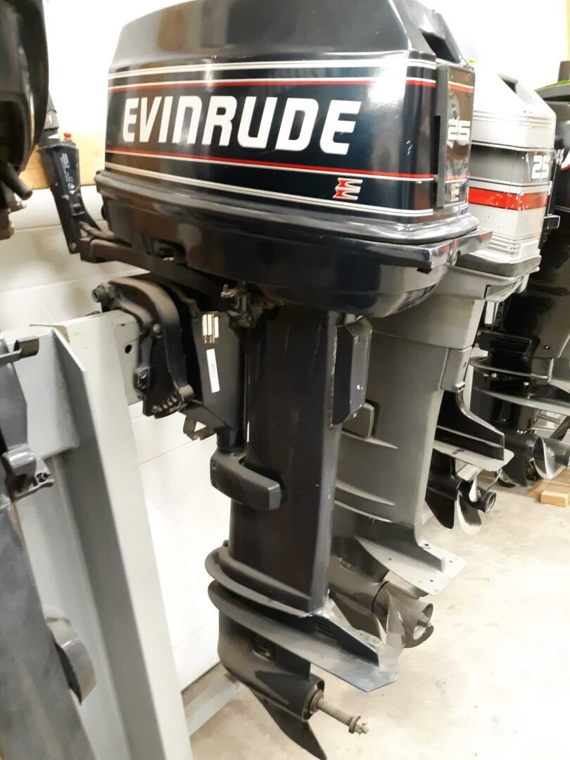 1994 Evinrude 25HP Long Tiller – 2S (M7912)