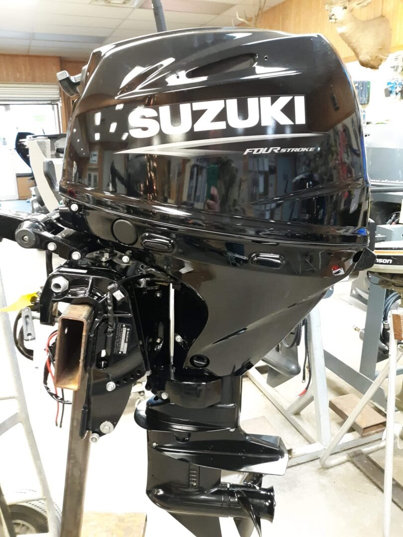 NEW – Suzuki DF25ATHS4 – 4S (M17376)